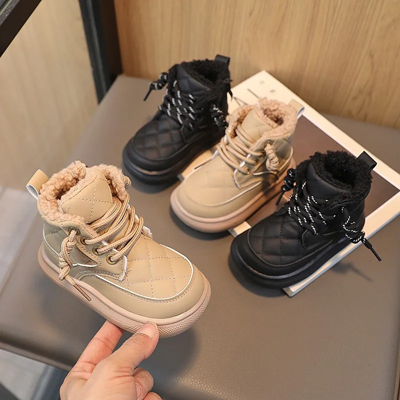 2023 Trend Fashion Winter Martin Boots For Girls Korean Style Plaid PU Leather Snow Boots Thick Warm Plush Casual Shoes For Kids 
2023 Trend Fashion Winter Martin Boots For Girls Korean Style Plaid PU Leather Snow Boots Thick Warm Plush Casual Shoes For Kids