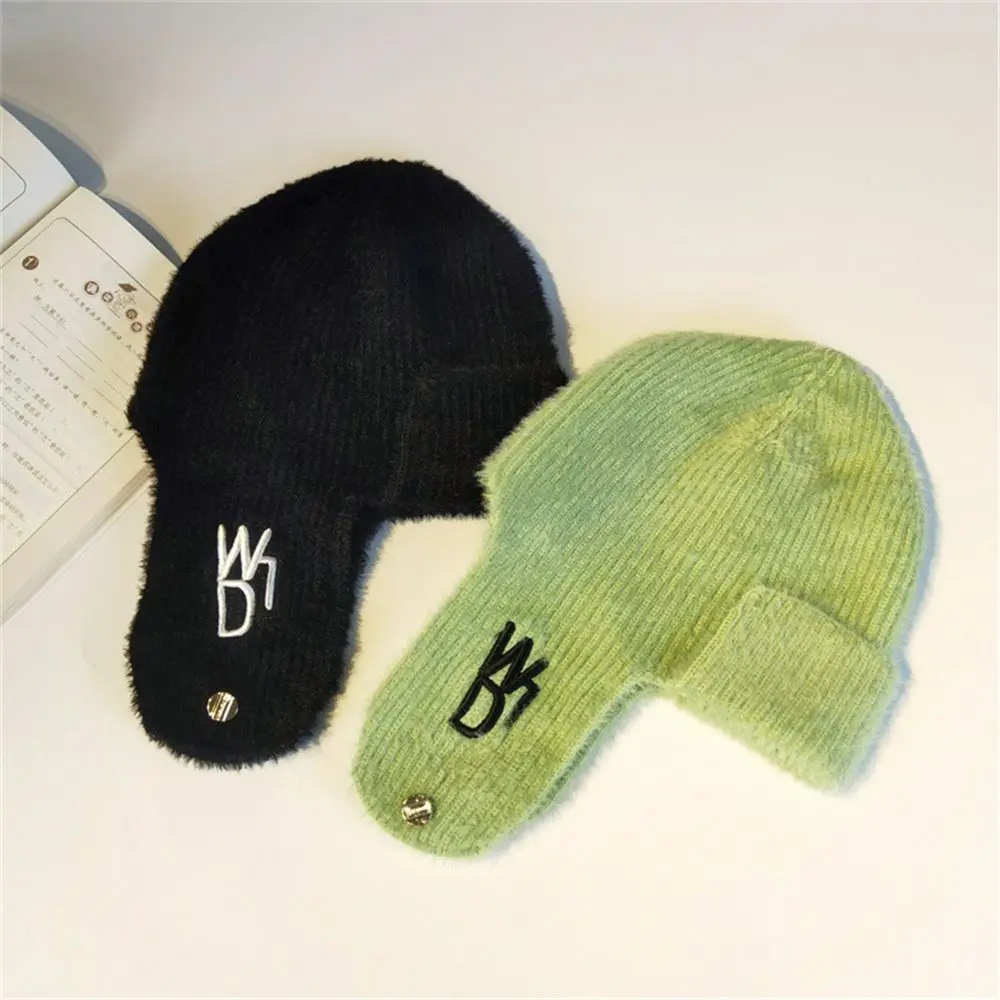 Casual Letter Embroidery Warm Autumn and Winter Lei Feng Wool Hat Bomber Hat Ear Protection
Casual Letter Embroidery Warm Autumn and Winter Lei Feng Wool Hat Bomber Hat Ear Protection