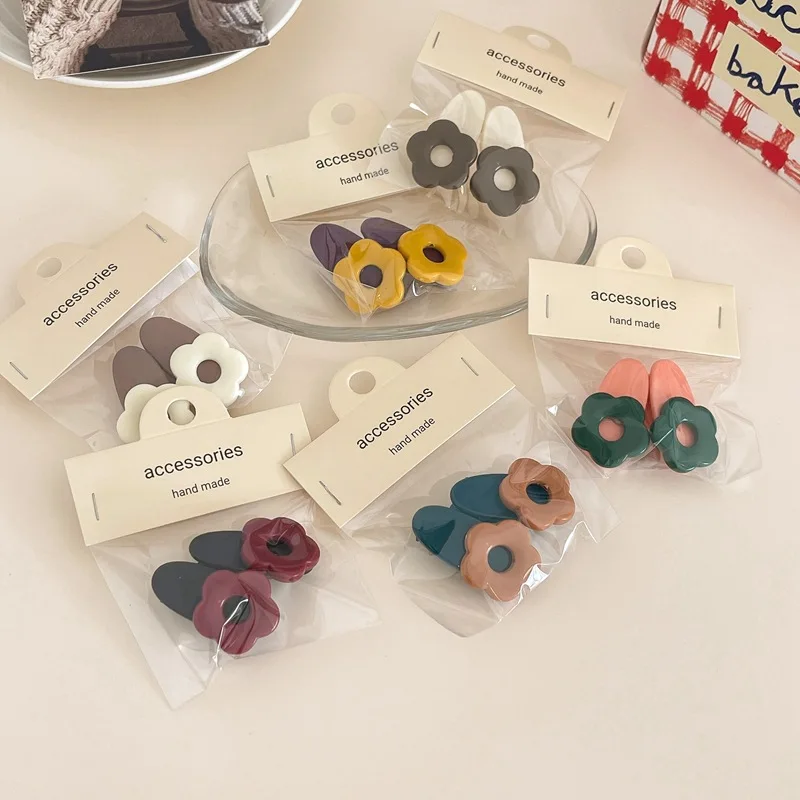 2 Pieces Morandi Color Flower Hairpin Broken Hair Bangs Clip Sweet Girl Side Duckbill Hair Accessories
2 Pieces Morandi Color Flower Hairpin Broken Hair Bangs Clip Sweet Girl Side Duckbill Hair Accessories