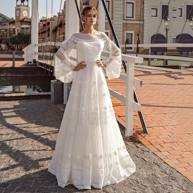Elegant A-Line O-Neck Wedding Dress Sexy Flare Sleeve Lace Appliques Bridal Gown Illusion Tulle Button Train Vestido De Noiva
Elegant A-Line O-Neck Wedding Dress Sexy Flare Sleeve Lace Appliques Bridal Gown Illusion Tulle Button Train Vestido De Noiva