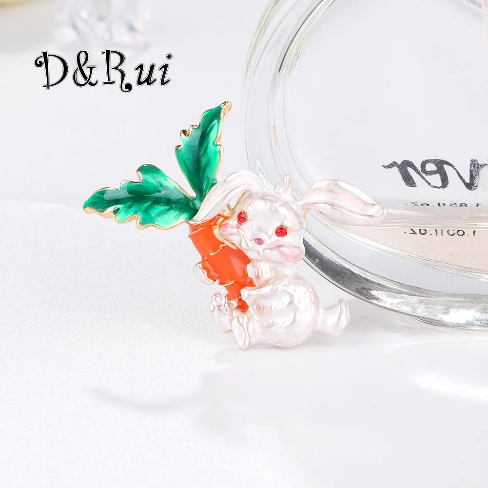 D&Rui Cute White Bunny Enamel Brooches New Stylish Red Carrot Badge Lapel Pins for Shirt Pins Jewelry for Women Gift Brooch
D&Rui Cute White Bunny Enamel Brooches New Stylish Red Carrot Badge Lapel Pins for Shirt Pins Jewelry for Women Gift Brooch