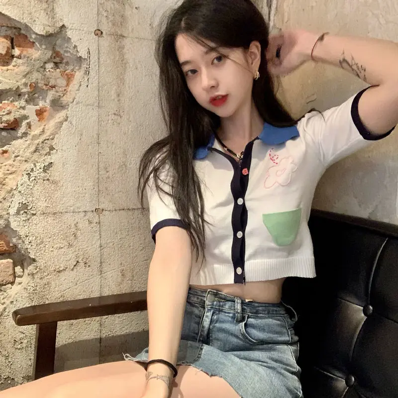 Contrast Color POLO Collar Thin Ice Silk Sweater Women Summer 2022 Short-sleeved T-shirt Navel Crop Tops Women's Clothing E54
Contrast Color POLO Collar Thin Ice Silk Sweater Women Summer 2022 Short-sleeved T-shirt Navel Crop Tops Women's Clothing E54
