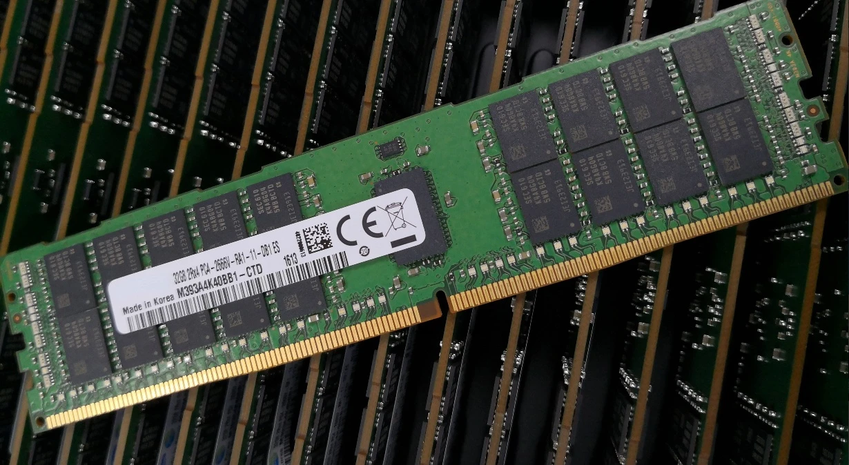 ОЗУ применяется для SR650 SR850 SR630 SR590 Серверная память 32G PC4-2666V ECC REG
ОЗУ применяется для SR650 SR850 SR630 SR590 Серверная память 32G PC4-2666V ECC REG