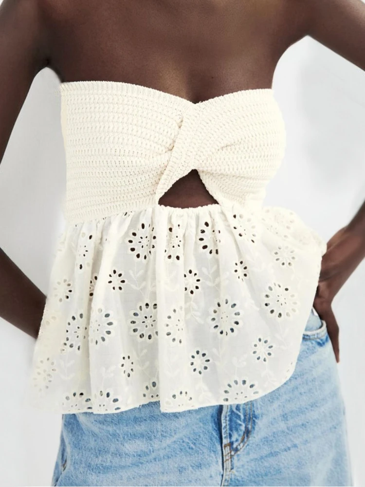2022 Women's French Sexy Top Solid Color Tube Top Spring Summer Stitching Knitted Embroidery Hollow Out Top New Fashion Clothes
2022 Women's French Sexy Top Solid Color Tube Top Spring Summer Stitching Knitted Embroidery Hollow Out Top New Fashion Clothes