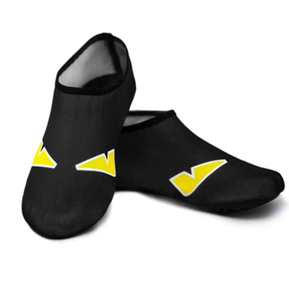 Men Women Kids Water Socks Beach Swimming Shoes Thin Multi Anti Slip Fitness Yoga Dance Swim Surf Diving Underwater Sneakers
Men Women Kids Water Socks Beach Swimming Shoes Thin Multi Anti Slip Fitness Yoga Dance Swim Surf Diving Underwater Sneakers