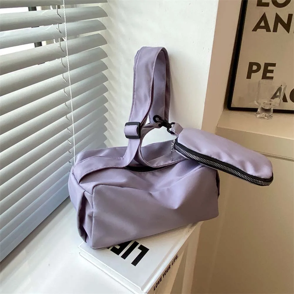 Сумка на плечо 2 в 1 для мужчин и женщин, нейлоновая Повседневная Спортивная дорожная сумочка-подушка для телефона, мессенджер, клатч
Сумка на плечо 2 в 1 для мужчин и женщин, нейлоновая Повседневная Спортивная дорожная сумочка-подушка для телефона, мессенджер, клатч