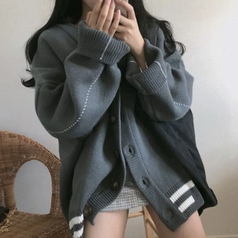 Deeptown Harajuku Knitted Cardigan Korean Style V-neck Sweater Women Oversized Vintage Preppy Button Knitwear Aesthetic Autumn
Deeptown Harajuku Knitted Cardigan Korean Style V-neck Sweater Women Oversized Vintage Preppy Button Knitwear Aesthetic Autumn