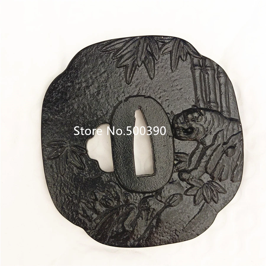 Very Strong Iron Steel Guard Tsuba W Tiger For Japanese Sword Samurai Katana Knife Japan
Very Strong Iron Steel Guard Tsuba W Tiger For Japanese Sword Samurai Katana Knife Japan