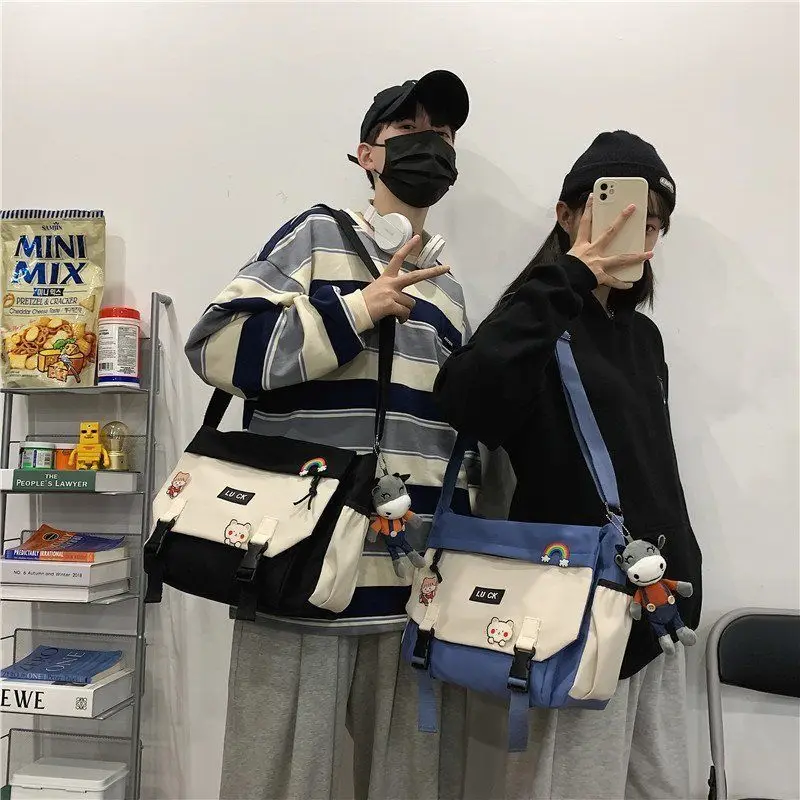 Japanese kawaii bag Harajuku Zipper couple bag School bag Casual Messenger Bag Y2K Vintage Nylon Waterproof Women Shoulder Bags
Japanese kawaii bag Harajuku Zipper couple bag School bag Casual Messenger Bag Y2K Vintage Nylon Waterproof Women Shoulder Bags
