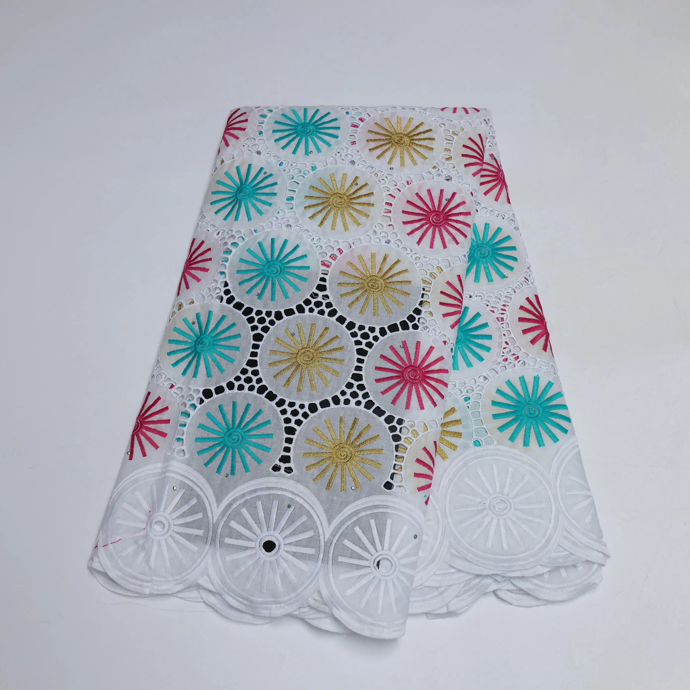 Afrcan Lace Fabric 2022Latest For Wedding Material Water Soluble Guipure Cord Laces For Nigerian Church Garments GNT1-13
Afrcan Lace Fabric 2022Latest For Wedding Material Water Soluble Guipure Cord Laces For Nigerian Church Garments GNT1-13