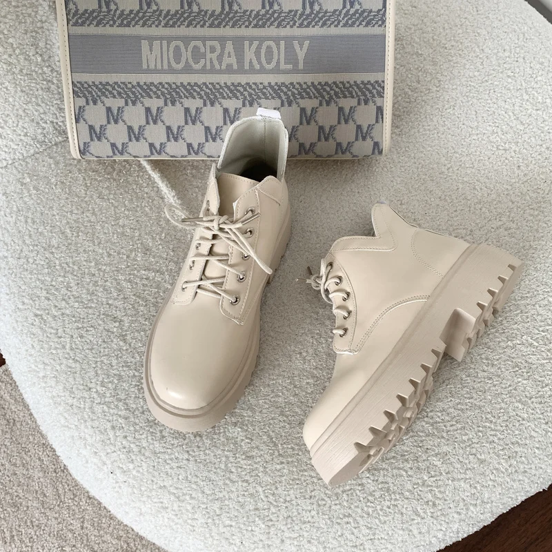 2022 New Women's Autumn Winter Ankle Boots Thick-Soled Heighten Short Boots Fashion British Style Ladies Boots Botas Mujer boots
2022 New Women's Autumn Winter Ankle Boots Thick-Soled Heighten Short Boots Fashion British Style Ladies Boots Botas Mujer boots