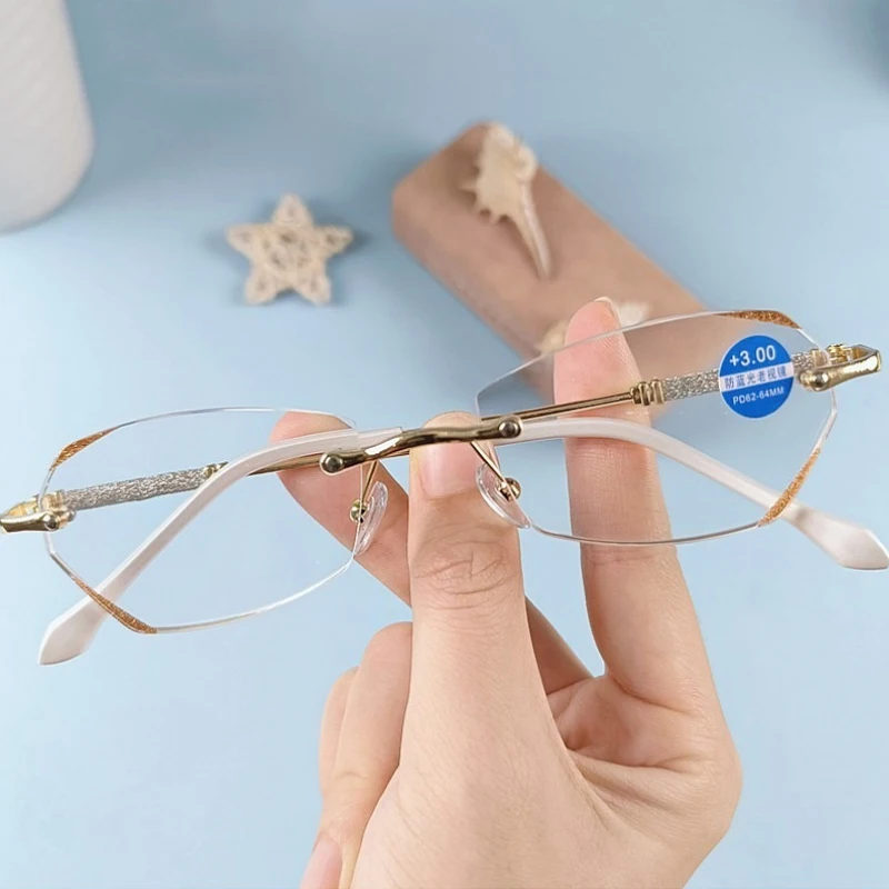 Women's Reading Glasses Fashion Rimless Diamond Cutting Frame Presbyopic Eyeglasses Optical Farsighted Eyewear Diopter 0 To +4.0
Women's Reading Glasses Fashion Rimless Diamond Cutting Frame Presbyopic Eyeglasses Optical Farsighted Eyewear Diopter 0 To +4.0