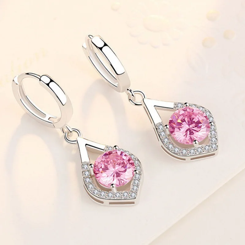 2023 New Silver Geometric Inlaid Round Crystal Rhinestone Copper Zircon Pendant Earrings for Women's Banquet Party Jewelry
2023 New Silver Geometric Inlaid Round Crystal Rhinestone Copper Zircon Pendant Earrings for Women's Banquet Party Jewelry
