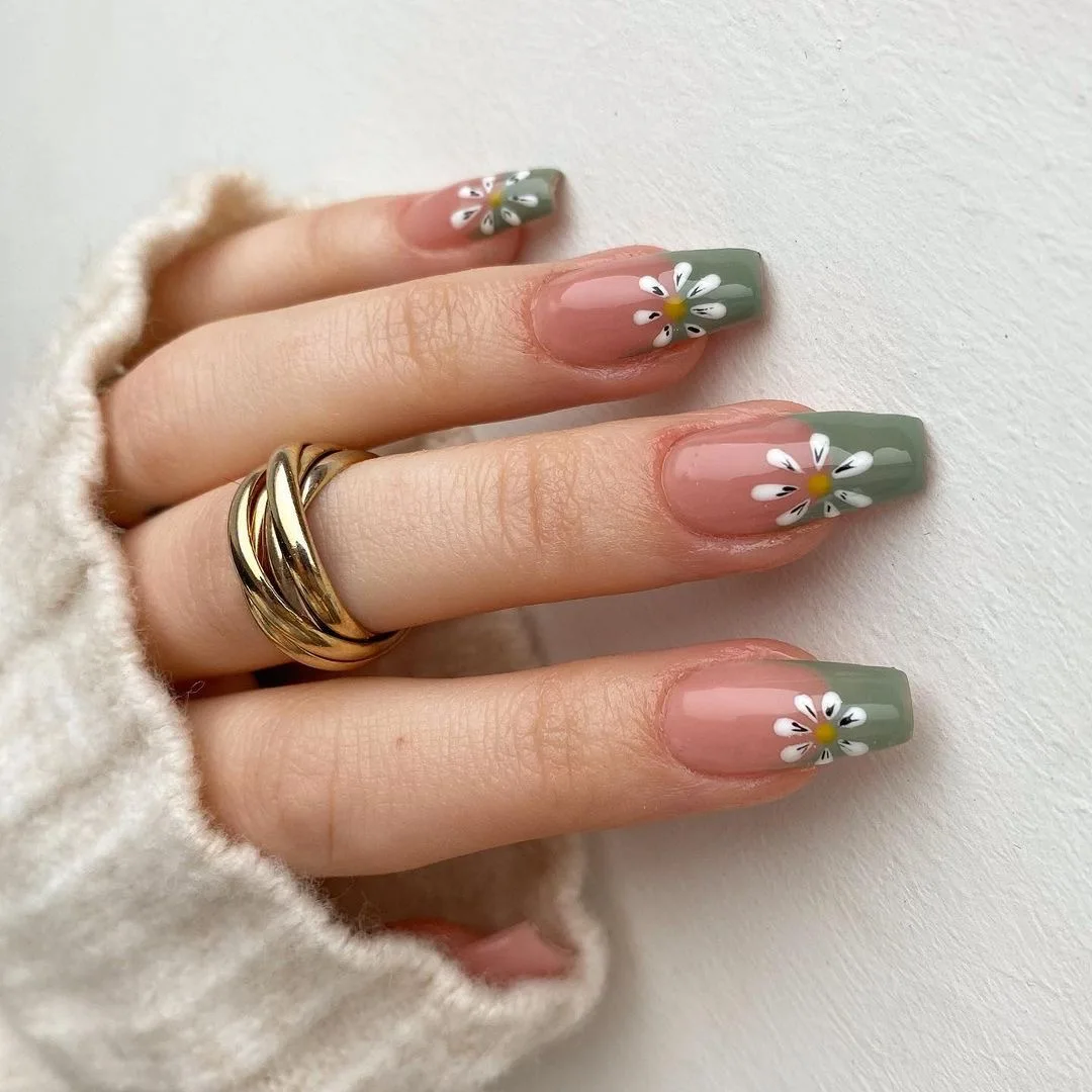 24Pcs/Set Pastoral Serie French Style Design False Nail French Full Cover Fake Nails Glue DIY Manicure Nail Art Tools
24Pcs/Set Pastoral Serie French Style Design False Nail French Full Cover Fake Nails Glue DIY Manicure Nail Art Tools