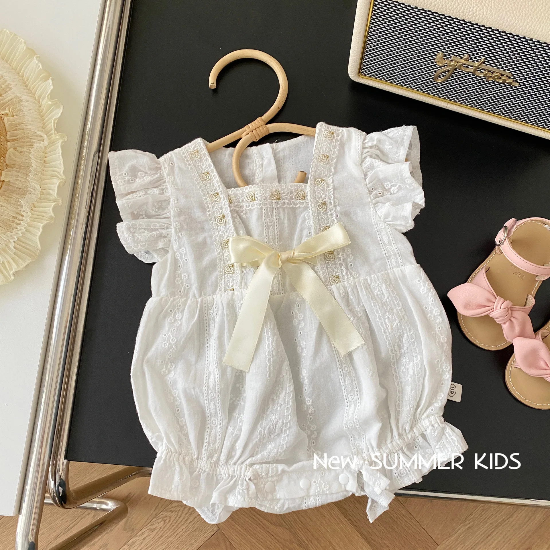 Summer Baby Girl Short Sleeve Romper 0-2 Years Old Newborn Bodysuit Treasure Cute Flying Sleeve One-piece Fashion Clothes
Summer Baby Girl Short Sleeve Romper 0-2 Years Old Newborn Bodysuit Treasure Cute Flying Sleeve One-piece Fashion Clothes