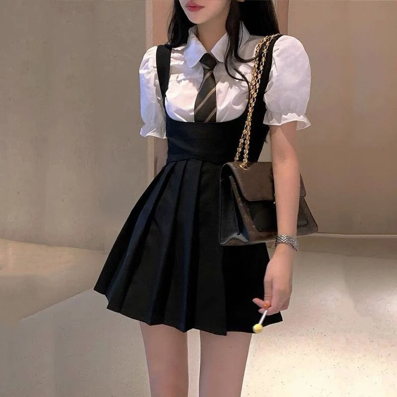 Black Pleated Mini Dress Women Kawaii Vintage Preppy Style High Waist Sleeveless Strap Dress for Girls Korean Fashion
Black Pleated Mini Dress Women Kawaii Vintage Preppy Style High Waist Sleeveless Strap Dress for Girls Korean Fashion