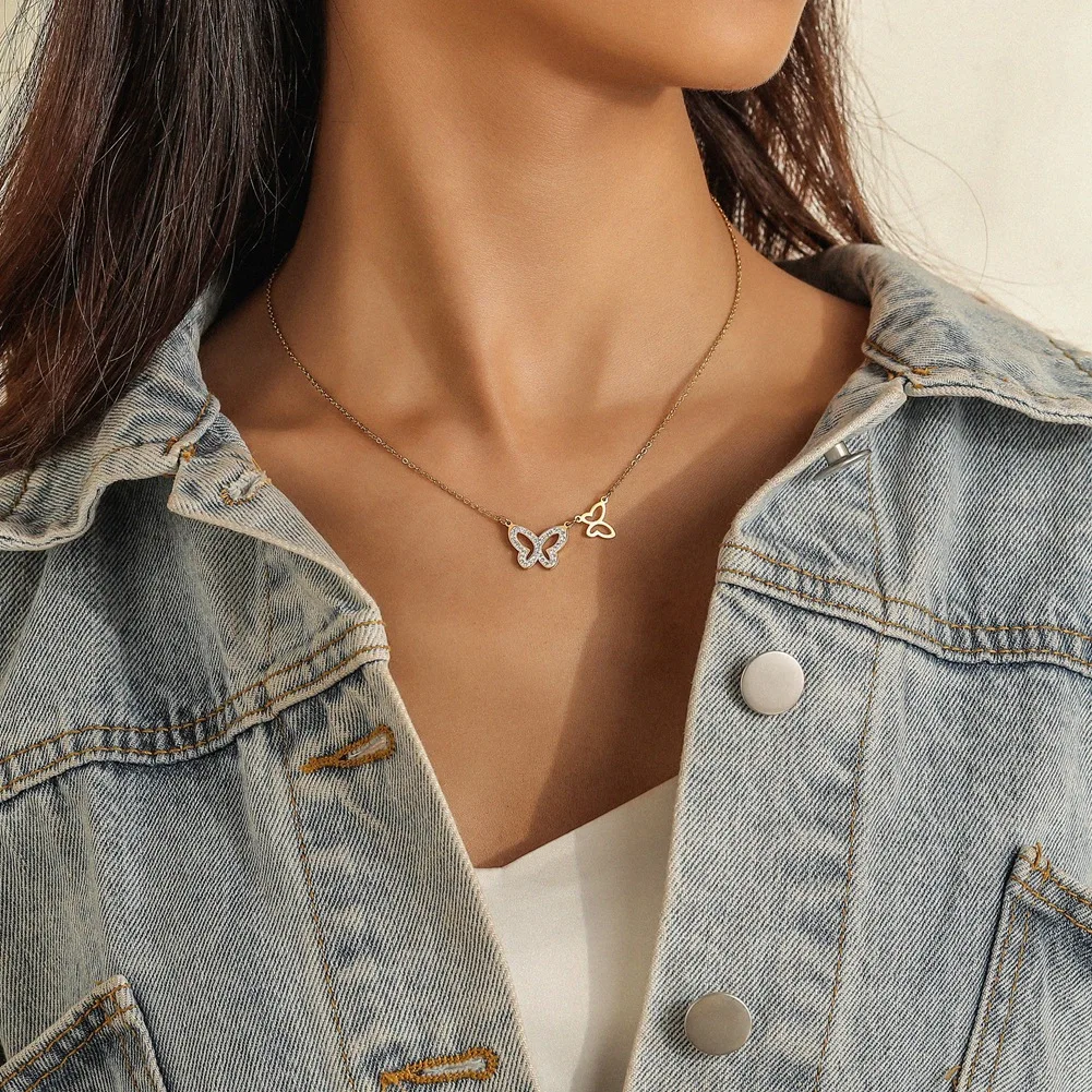 New Fashion Simple Gold Stainless Steel Hollow Double Butterfly Full Diamond Light Luxury Clavicle Necklace Women's Jewelry
New Fashion Simple Gold Stainless Steel Hollow Double Butterfly Full Diamond Light Luxury Clavicle Necklace Women's Jewelry