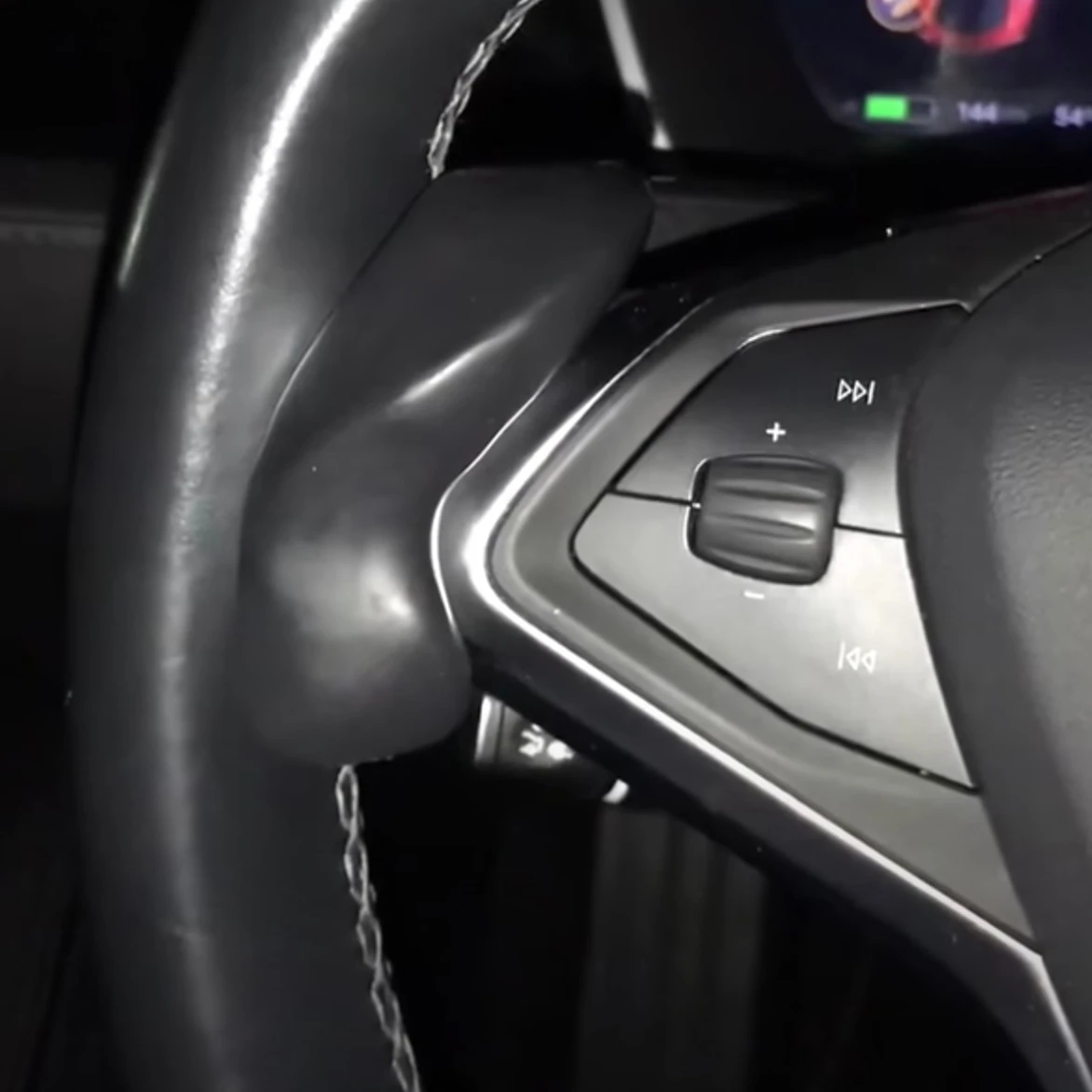 Магнитное притяжение для Tesla Model 3 X Y S, магнитное рулевое колесо, усилитель веса, автопилот FSD, автоматическое вспомогательное
Магнитное притяжение для Tesla Model 3 X Y S, магнитное рулевое колесо, усилитель веса, автопилот FSD, автоматическое вспомогательное