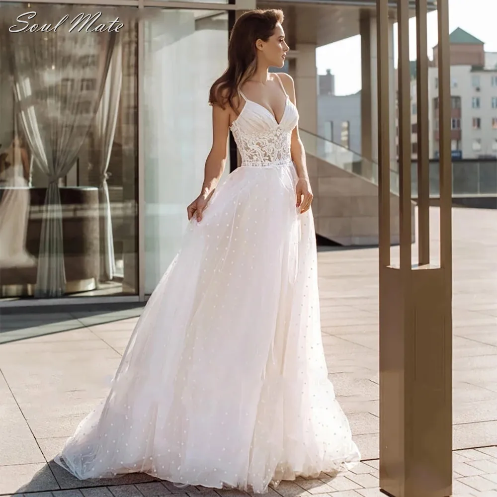 Simple Boho A Line Wedding Dresses 2022 For Women V-Neck Lace Appliques Bridal Dress Backless Bride Gowns Vestidos De Noivas
Simple Boho A Line Wedding Dresses 2022 For Women V-Neck Lace Appliques Bridal Dress Backless Bride Gowns Vestidos De Noivas