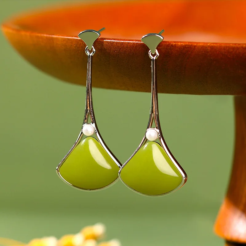 Stainless Steel Earring 925 Earrings Imitation Hetian Jasper Long Simple Fan-shaped Retro Earrings
Stainless Steel Earring 925 Earrings Imitation Hetian Jasper Long Simple Fan-shaped Retro Earrings