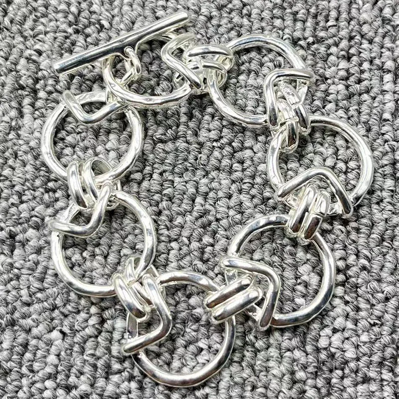 2022 New UNOde50 Delicate Fashion Electroplated 925 Silver Silver Chain Bracelet Simple Fashion Jewelry Gift
2022 New UNOde50 Delicate Fashion Electroplated 925 Silver Silver Chain Bracelet Simple Fashion Jewelry Gift