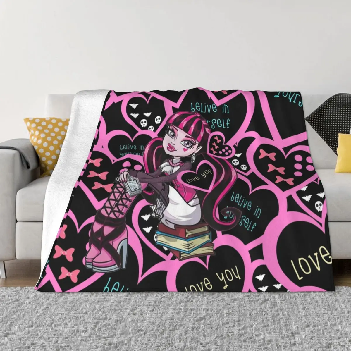 Фланелевые одеяла Draculaura в форме сердца, Мультяшные одеяла Monster High для дома, кушетки, теплое постельное белье
Фланелевые одеяла Draculaura в форме сердца, Мультяшные одеяла Monster High для дома, кушетки, теплое постельное белье