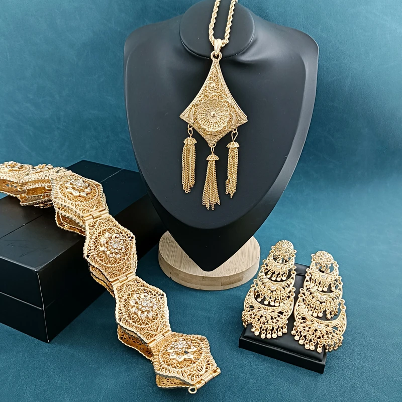 Arabian Wedding Jewelry Set Moroccan Wedding Metal Belt Sunflower Shape Gold Plated Pendant Necklace Tassel Earrings Bridal Gift
Arabian Wedding Jewelry Set Moroccan Wedding Metal Belt Sunflower Shape Gold Plated Pendant Necklace Tassel Earrings Bridal Gift