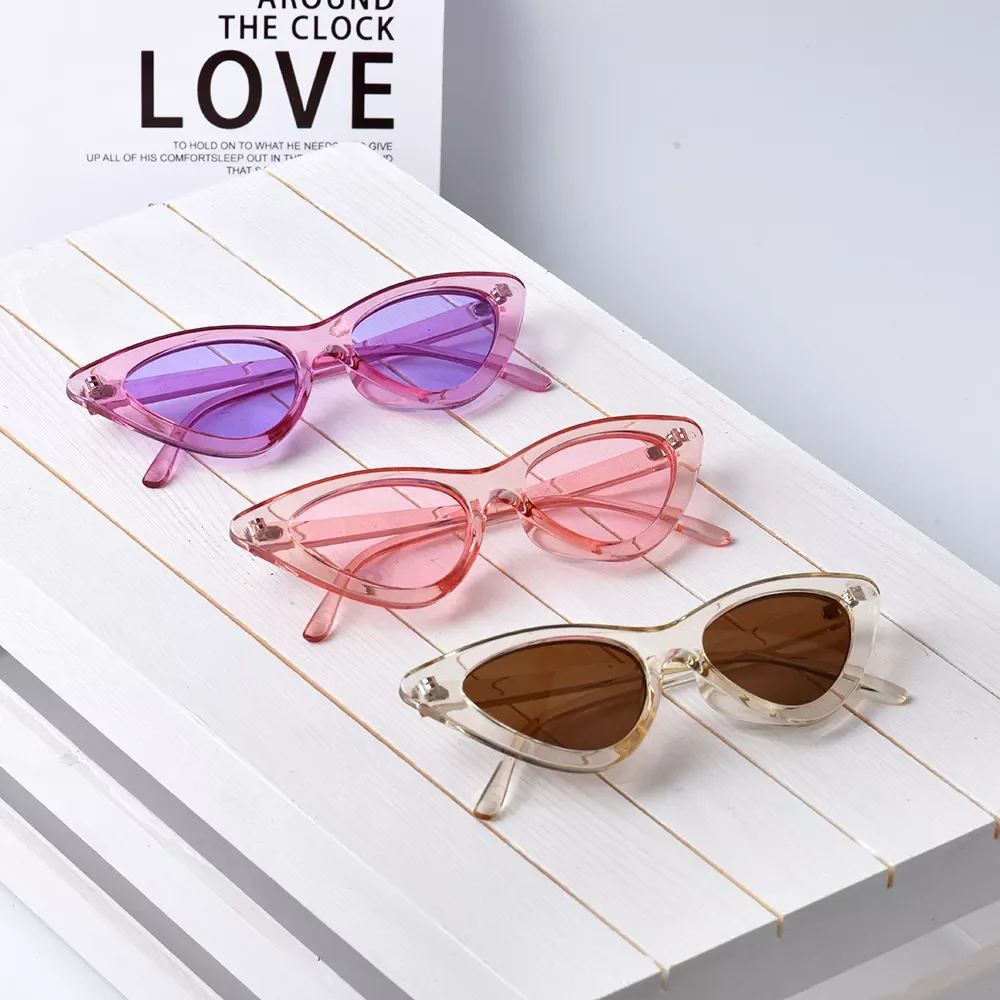 UEESHOP Sexy Cat Eye Retro Sunglasses Small Triangle Sunglasses Female Shades Ladies Trending Streetwear Eyewear UV400 Eyewear
UEESHOP Sexy Cat Eye Retro Sunglasses Small Triangle Sunglasses Female Shades Ladies Trending Streetwear Eyewear UV400 Eyewear