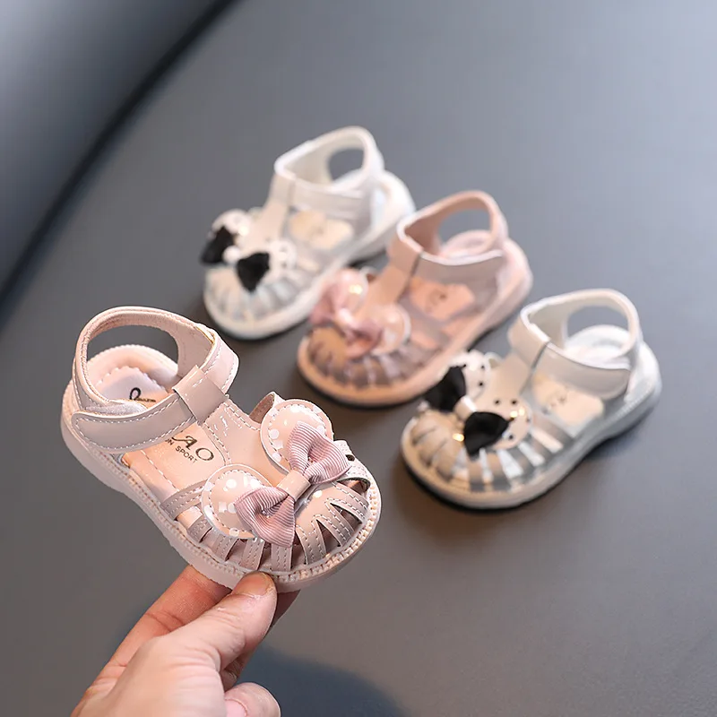 Size 16-20 Baby Girl Birthday Sandals Summer Patent Leather Soft Bottom Closed Toe Baby Walking Shoes Kids Princess Beach Shoes
Size 16-20 Baby Girl Birthday Sandals Summer Patent Leather Soft Bottom Closed Toe Baby Walking Shoes Kids Princess Beach Shoes