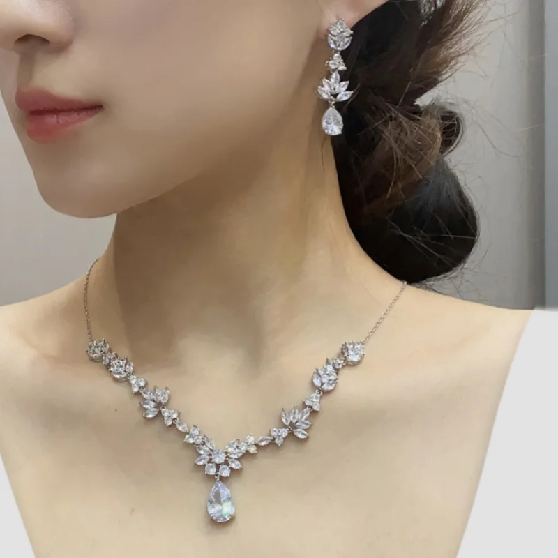 Uilz Luxury Wedding Water Drop Shape Earring Necklace Jewelry Set for Women Delicate Classic Zircon Earrings Sets Bride Gift Ear
Uilz Luxury Wedding Water Drop Shape Earring Necklace Jewelry Set for Women Delicate Classic Zircon Earrings Sets Bride Gift Ear