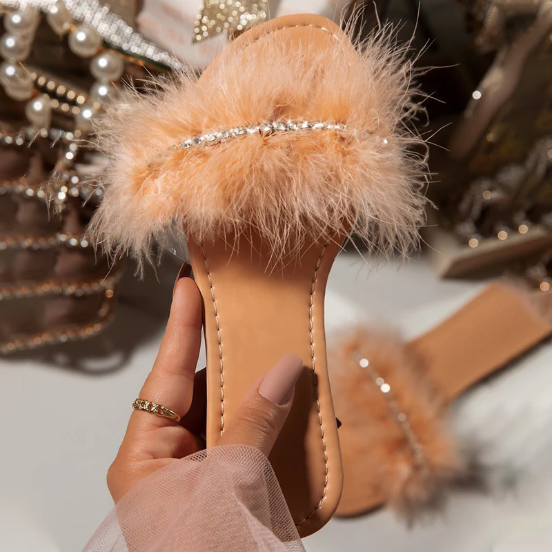 Women's Casual Fashion Slippers Summer Women's Flat Slippers Plush Rhinestones Open Toe Flip-Flops Sandals Obuwie Damskie
Women's Casual Fashion Slippers Summer Women's Flat Slippers Plush Rhinestones Open Toe Flip-Flops Sandals Obuwie Damskie