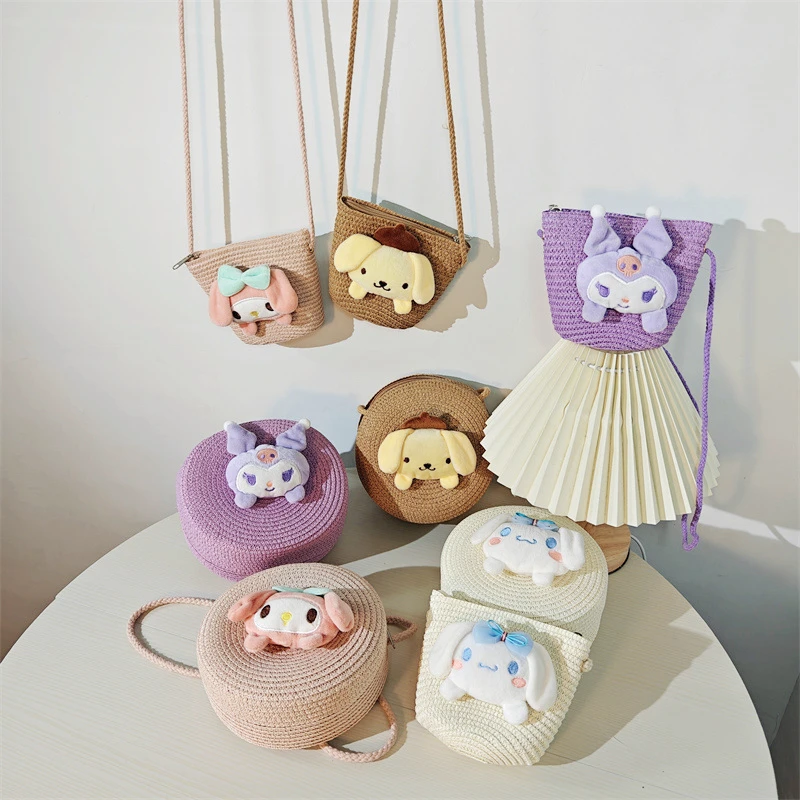 Новинка 2023, милая соломенная сумка через плечо Kuromi Mymelody Cinnamoroll Sanrioed Kawaii, мультяшный детский летний пляжный мессенджер, кошелек для монет
Новинка 2023, милая соломенная сумка через плечо Kuromi Mymelody Cinnamoroll Sanrioed Kawaii, мультяшный детский летний пляжный мессенджер, кошелек для монет