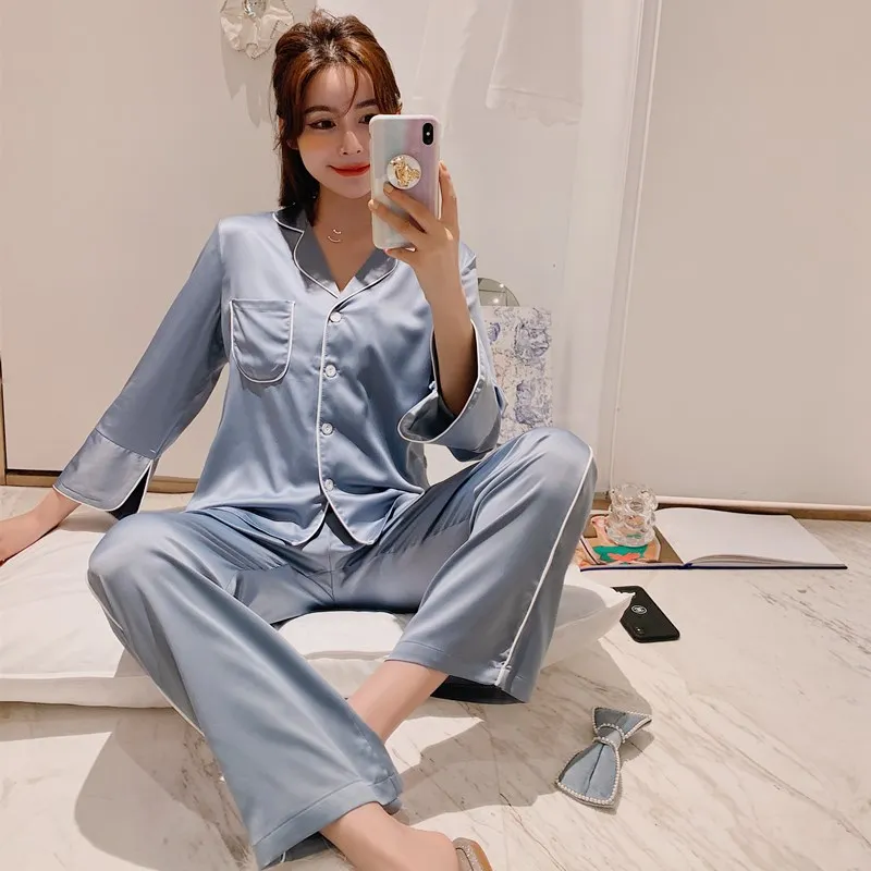 New Autumn Women Turn-down Collar Pajamas Set Silk Satin Full Sleeve Tops Pants 2 Pieces Set Sleepwear Plus Size Pyjama
New Autumn Women Turn-down Collar Pajamas Set Silk Satin Full Sleeve Tops Pants 2 Pieces Set Sleepwear Plus Size Pyjama