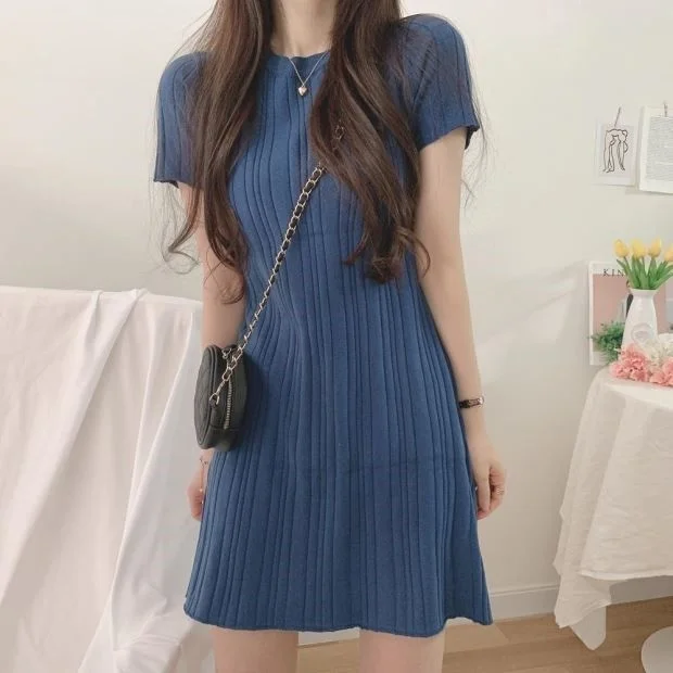 Casual Midi Dress Korean Salt Sweet Little Girls Cool And Cute Knitted 2022 Summer Elegant Vestido Vertical Stripe
Casual Midi Dress Korean Salt Sweet Little Girls Cool And Cute Knitted 2022 Summer Elegant Vestido Vertical Stripe