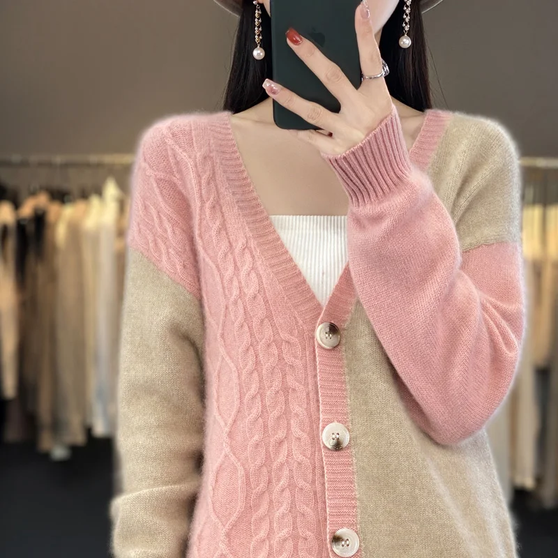 Cashmere Coat Women's V-Neck Cardigan Fashion Knitting Contrast Color Ssweater Fashion Korean Version Luxury Loose Jake Spring 
Cashmere Coat Women's V-Neck Cardigan Fashion Knitting Contrast Color Ssweater Fashion Korean Version Luxury Loose Jake Spring