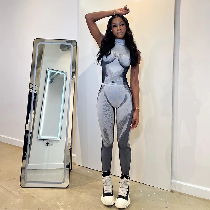 Women's clothing 2023 spring and summer new body print tight sleeveless top trousers casual 2-piece suit sports casual Vestidos
Women's clothing 2023 spring and summer new body print tight sleeveless top trousers casual 2-piece suit sports casual Vestidos
