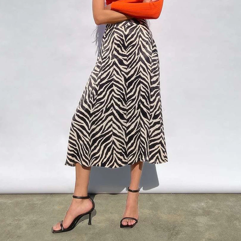 2022 Fashion Women Animal Print Midi Skirt High Waist Side Zipper Chic Female Streetwear A-Line Skirts Faldas Mujer
2022 Fashion Women Animal Print Midi Skirt High Waist Side Zipper Chic Female Streetwear A-Line Skirts Faldas Mujer