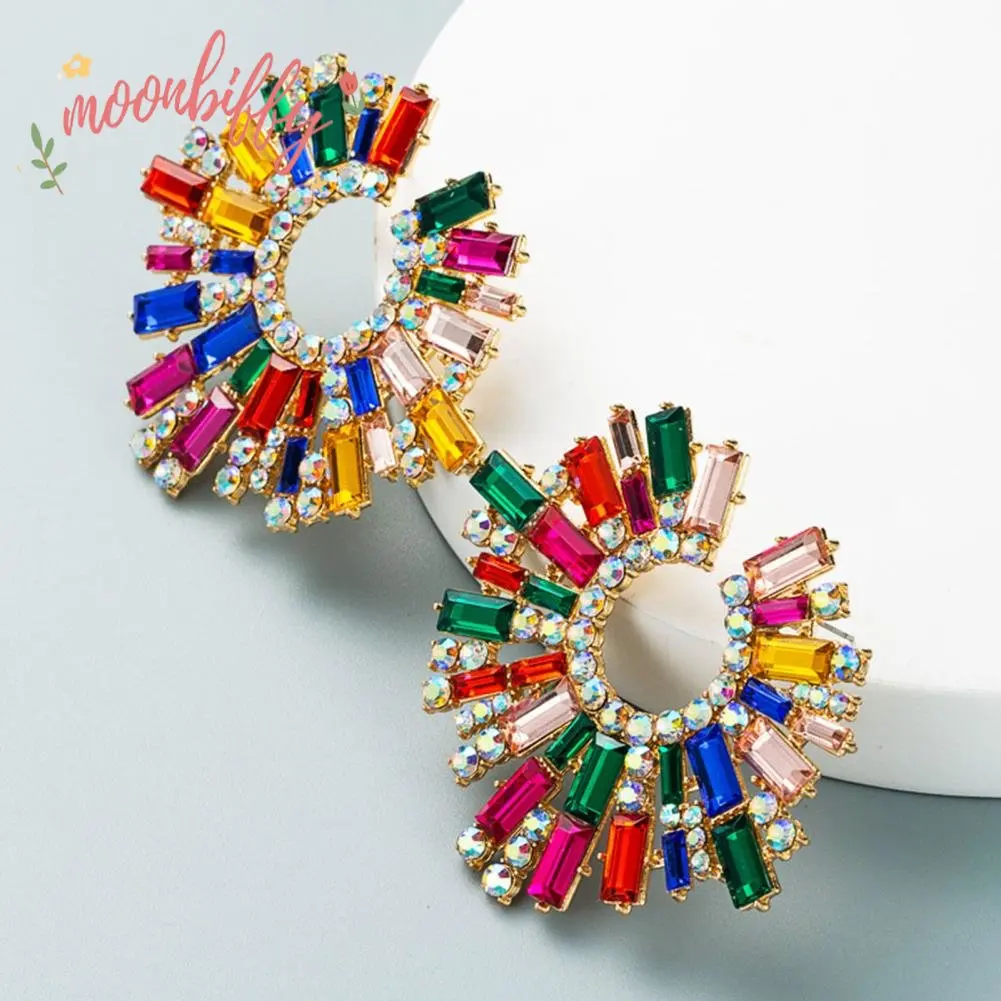 New Vintage Hollow Round Crystal Drop Dangle Earrings Trend Statement Rhinestone Ear Ring For Women Fashion Colorful Jewelry
New Vintage Hollow Round Crystal Drop Dangle Earrings Trend Statement Rhinestone Ear Ring For Women Fashion Colorful Jewelry
