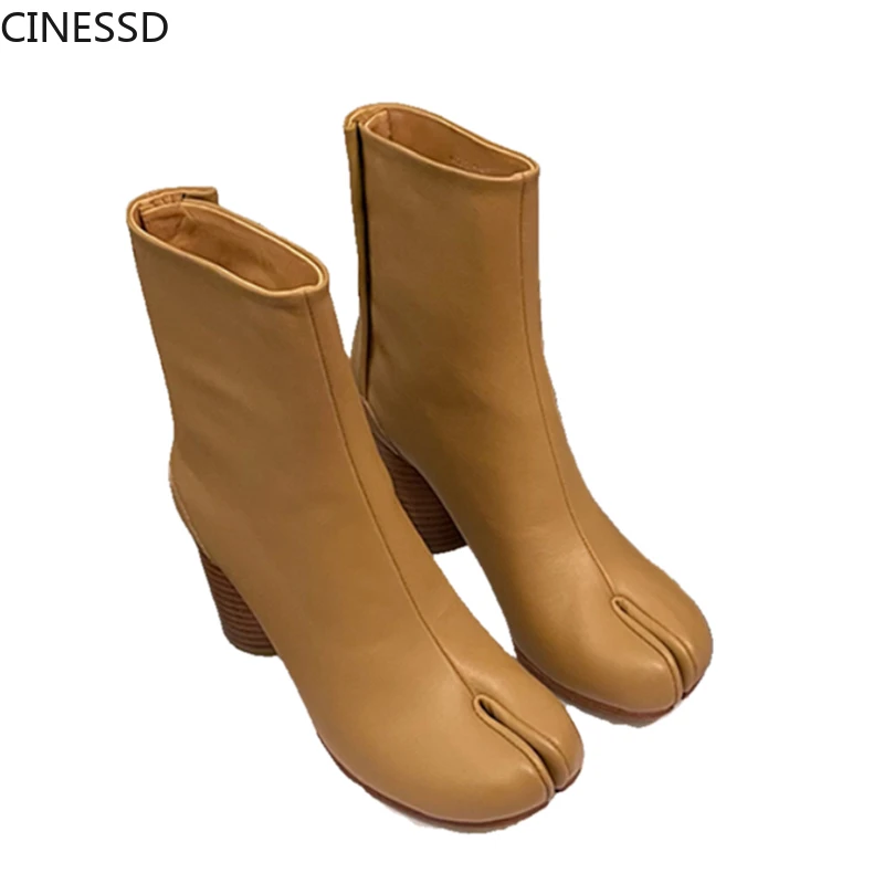 Women Cow Leather / Sheepskin Split Toe Ankle Ninja Tabi Boots MM6 Fastener Closure Type Round High Heels Genuine Leather Shoes
Women Cow Leather / Sheepskin Split Toe Ankle Ninja Tabi Boots MM6 Fastener Closure Type Round High Heels Genuine Leather Shoes