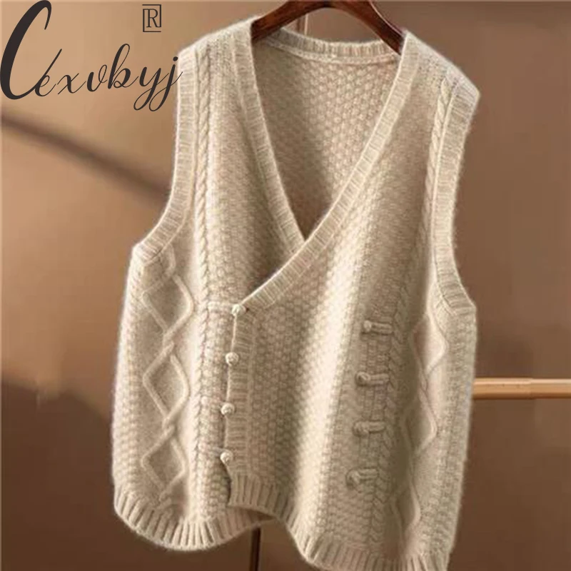 Knitted Vest Women 2023 Autumn Winter Double Breasted Casual Waistcoat Loose V-Neck Sleeveless Sweater Pullover Plus Size
Knitted Vest Women 2023 Autumn Winter Double Breasted Casual Waistcoat Loose V-Neck Sleeveless Sweater Pullover Plus Size