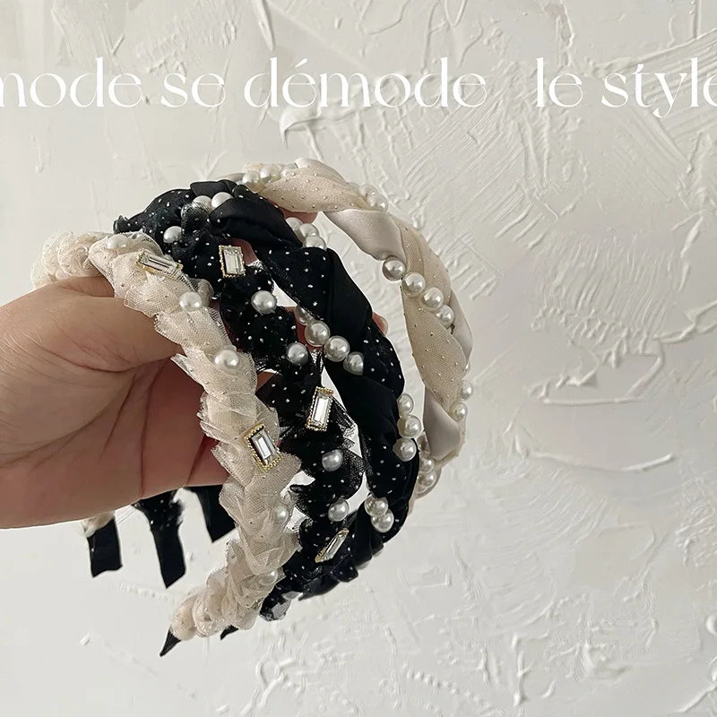 2022 Fashion Pearls Hair Hoop Hair Bands for Women Korean Girls Solid Color Headband Designer Hairband Hair Accessories Headwear
2022 Fashion Pearls Hair Hoop Hair Bands for Women Korean Girls Solid Color Headband Designer Hairband Hair Accessories Headwear