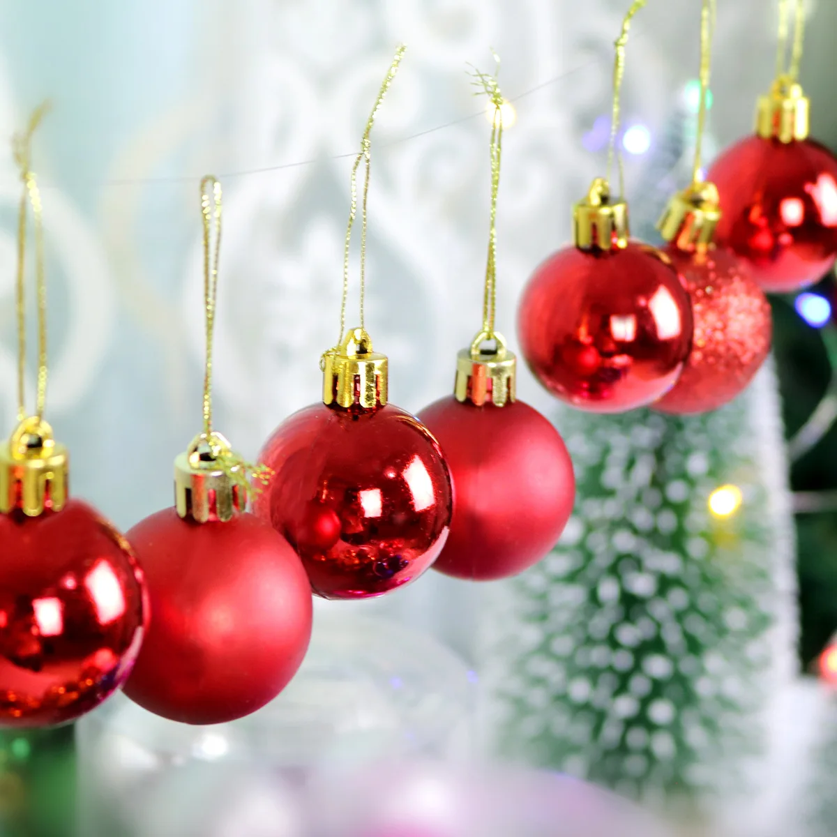 Christmas Pine Tree Ornament Red Navy Blue Ball Ornament 3cm-20cm Multiple Colour 12pcs-36pcs/lot
Christmas Pine Tree Ornament Red Navy Blue Ball Ornament 3cm-20cm Multiple Colour 12pcs-36pcs/lot