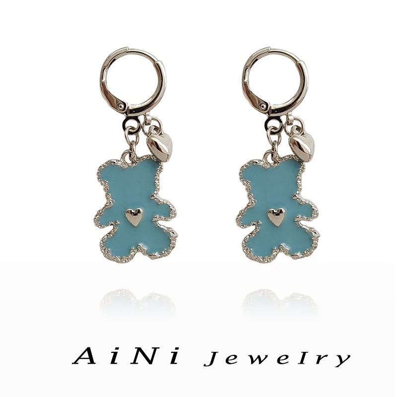 Fashion Jewelry 925 Silver Needle Original Design Lovely Jewelry Little Bear Earrings Enamel Heart Earrings For Women 2023
Fashion Jewelry 925 Silver Needle Original Design Lovely Jewelry Little Bear Earrings Enamel Heart Earrings For Women 2023