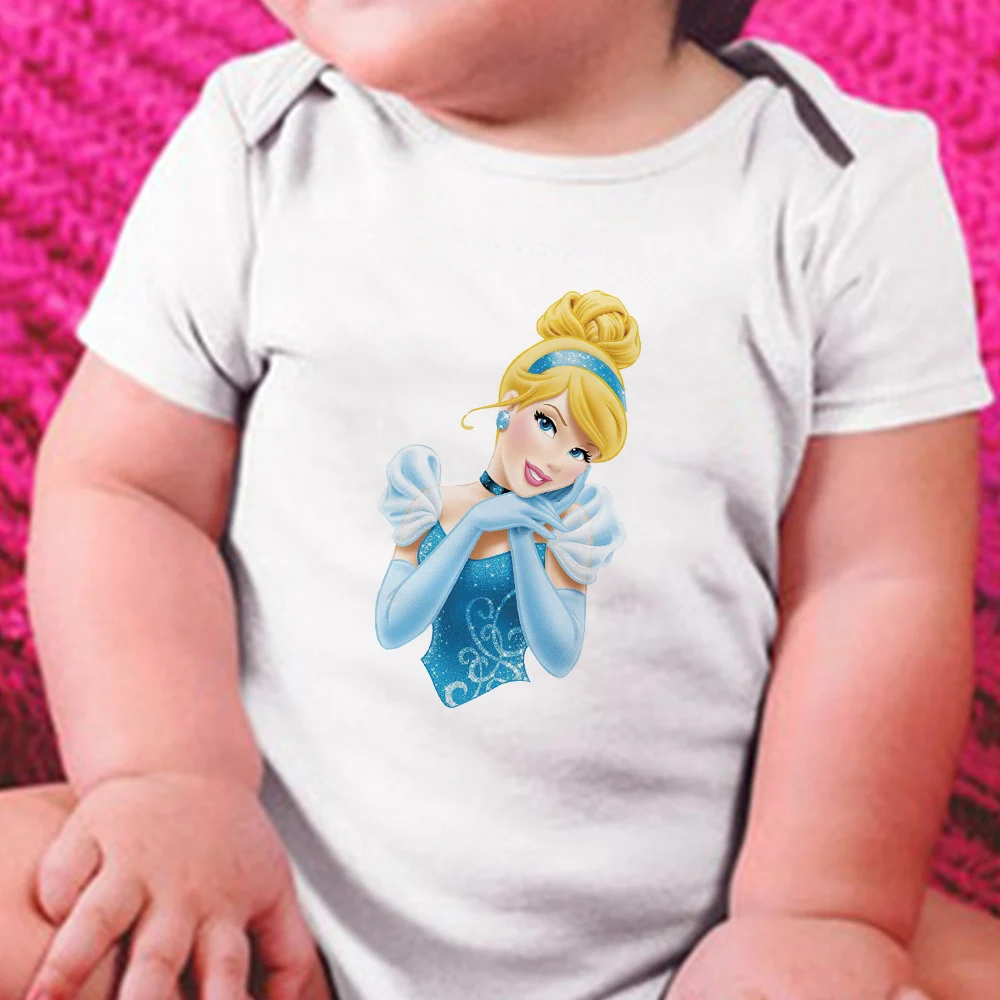 Комбинезон для новорожденных с коротким рукавом и принтом Золушки
Комбинезон для новорожденных с коротким рукавом и принтом Золушки