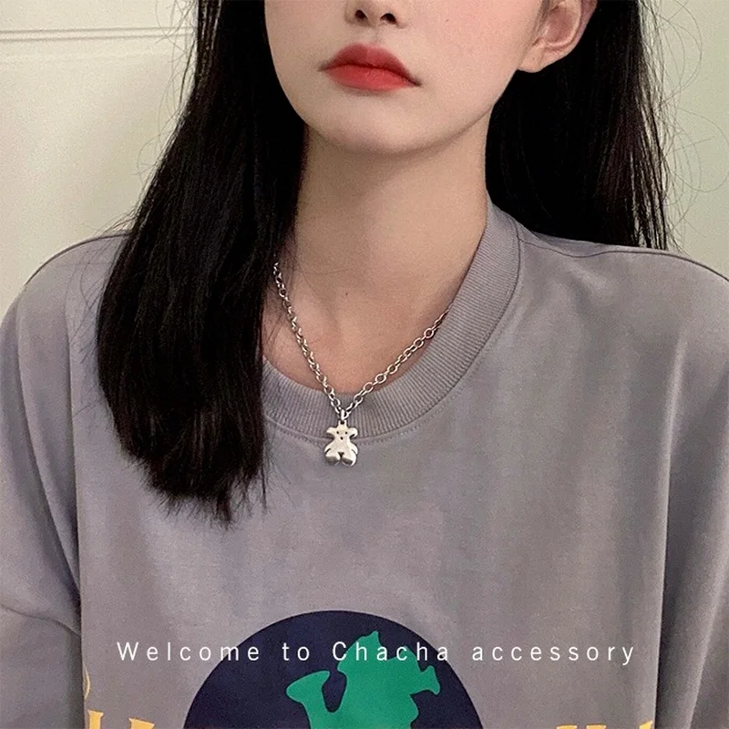 2021 new Bear Pendant Necklace punk rock hip hop pearl chain necklace women's gift accessories
2021 new Bear Pendant Necklace punk rock hip hop pearl chain necklace women's gift accessories