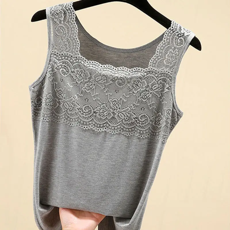 2021 Women Spring Summer Elegant Modal Sling Camisole Lady Lace Square Collar Sleeveless Vest Female Casual Sexy Solid Vest D929
2021 Women Spring Summer Elegant Modal Sling Camisole Lady Lace Square Collar Sleeveless Vest Female Casual Sexy Solid Vest D929
