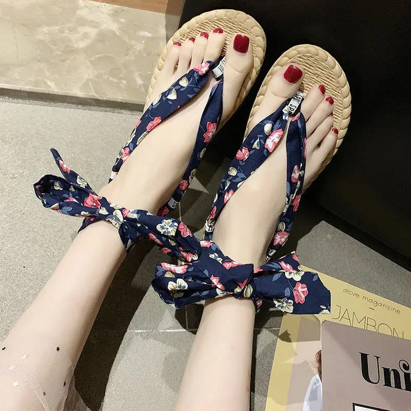 Sandals Women's Summer 2020 New Student Flat Sandals Net Red Roman Sandals Thick Bottom Beach Lace Up Women's Shoes
Sandals Women's Summer 2020 New Student Flat Sandals Net Red Roman Sandals Thick Bottom Beach Lace Up Women's Shoes