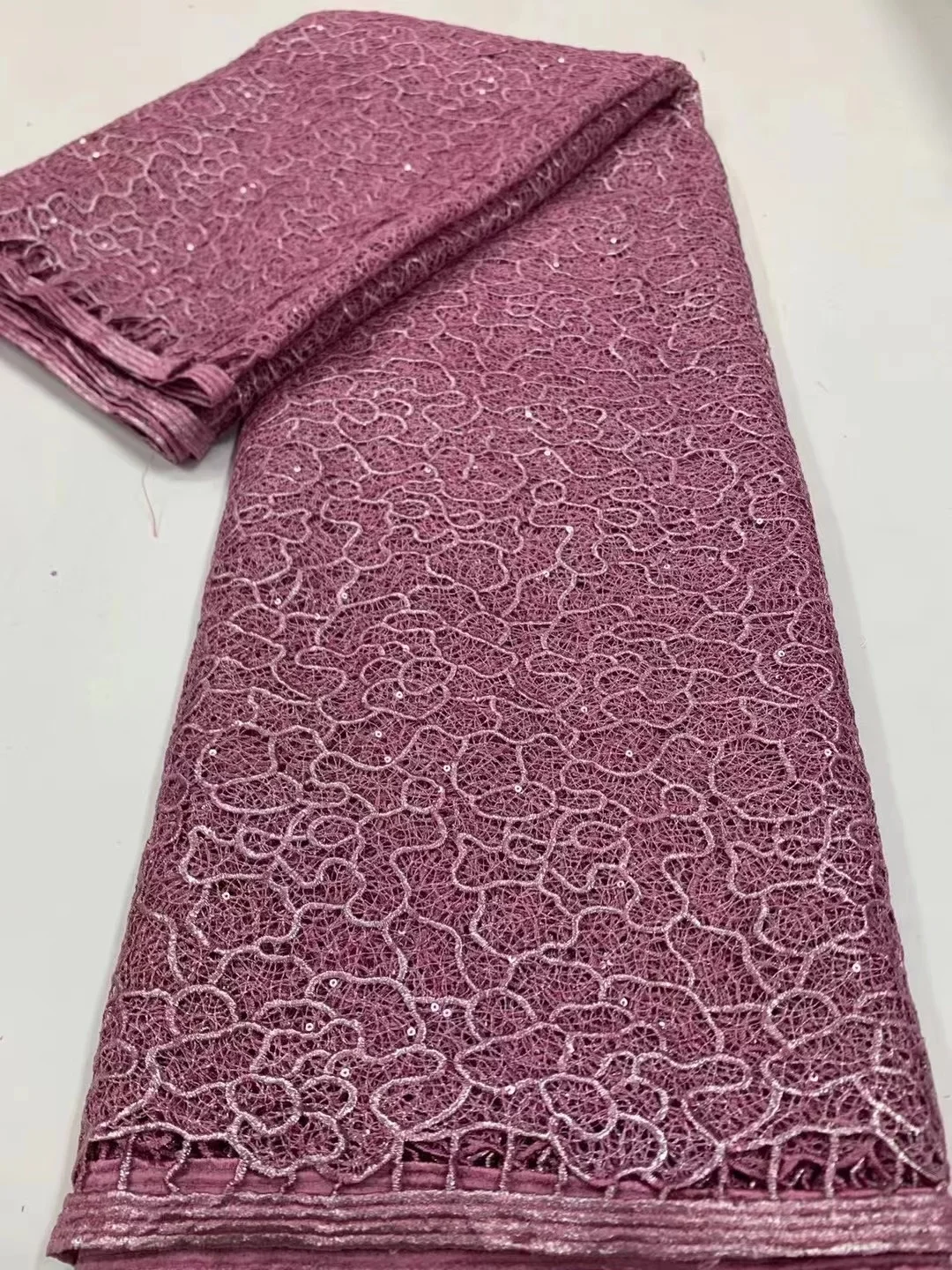 5 Yards Pink Cord Guipure Lace Fabric African Water Soluble Lace Fabric Embroidery Sequins Cotton Mesh Lace Wear
5 Yards Pink Cord Guipure Lace Fabric African Water Soluble Lace Fabric Embroidery Sequins Cotton Mesh Lace Wear