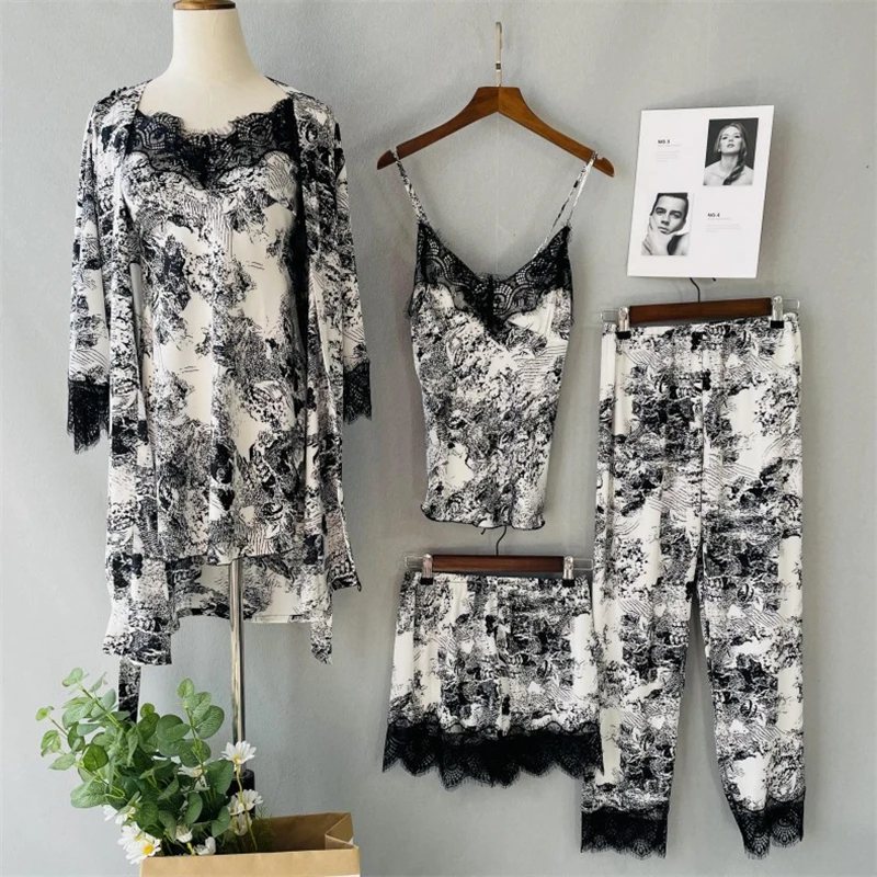 Пижама женская атласная кружевная с V-образным вырезом, 5 предметов 
Пижама женская атласная кружевная с V-образным вырезом, 5 предметов