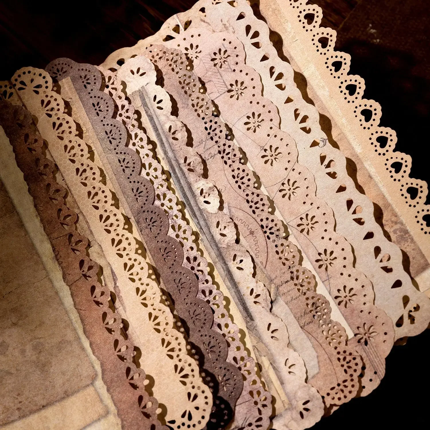 Material Scrapbooking Writable Paper Paper Lace Frame Vintage Decor Journaling Edge Junk Paper Decoration Aesthetic Hollow
Material Scrapbooking Writable Paper Paper Lace Frame Vintage Decor Journaling Edge Junk Paper Decoration Aesthetic Hollow